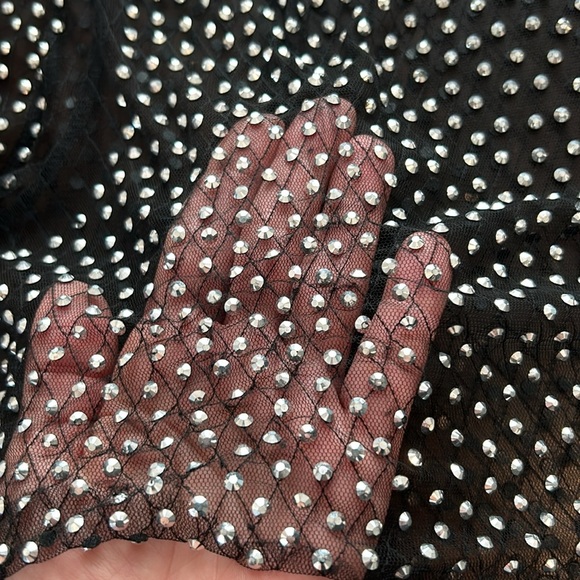 Hot & Delicious Kylie Long Sleeve Embellished Rhinestone Sheer Crop Top Size S - Picture 9 of 13